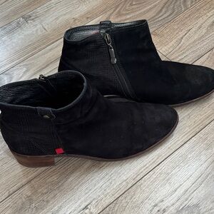 Marc Joseph Black Ankle Boots, fits size 11.